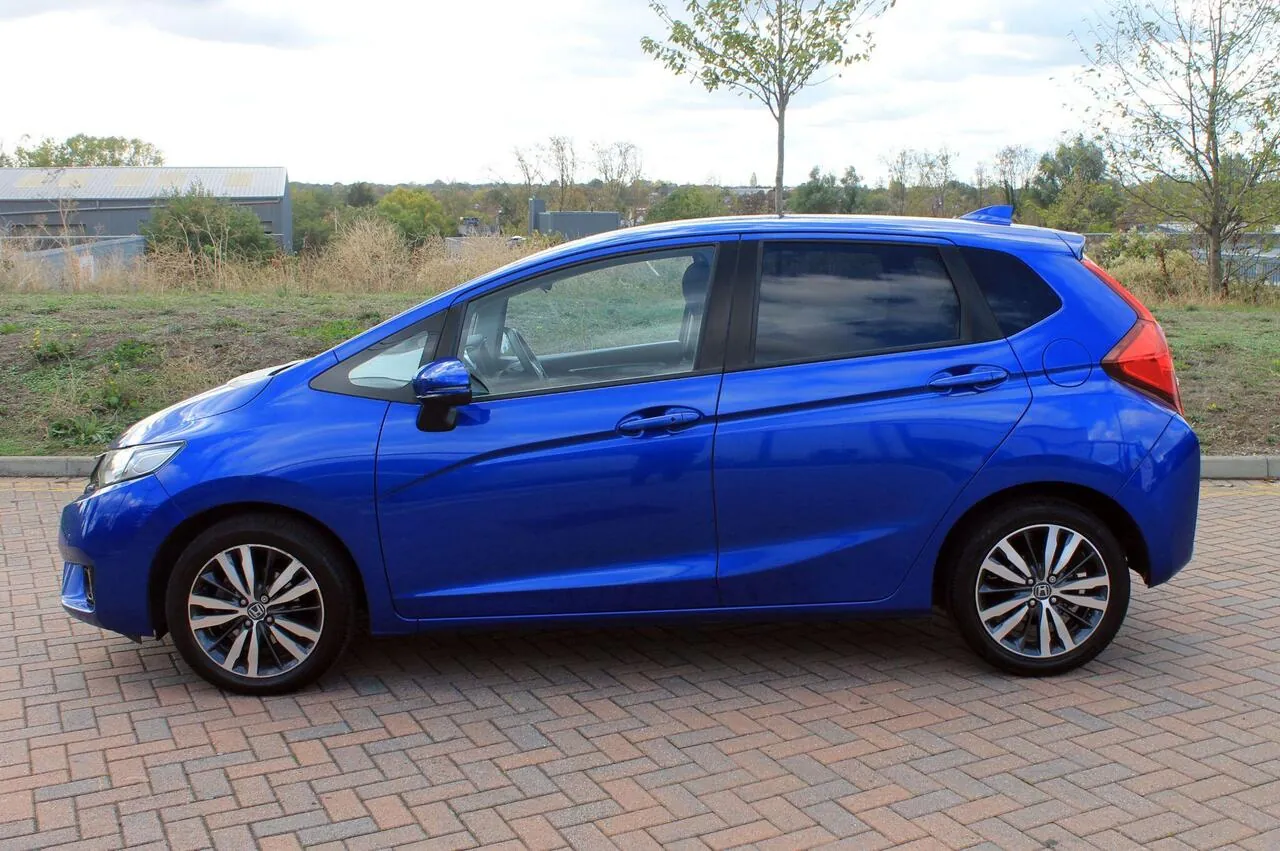 Honda Jazz 2015 photo 2