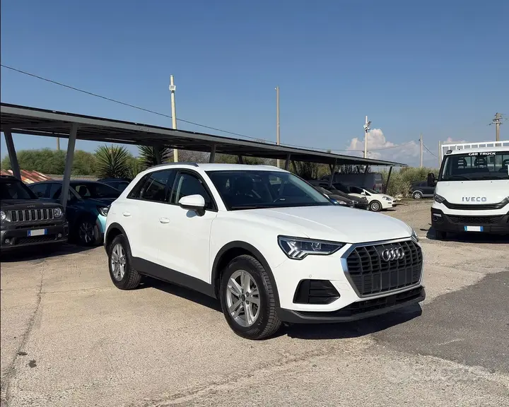 Audi Q3 2022 photo 3