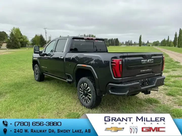 GMC Sierra 3500Hd 2026 photo 5