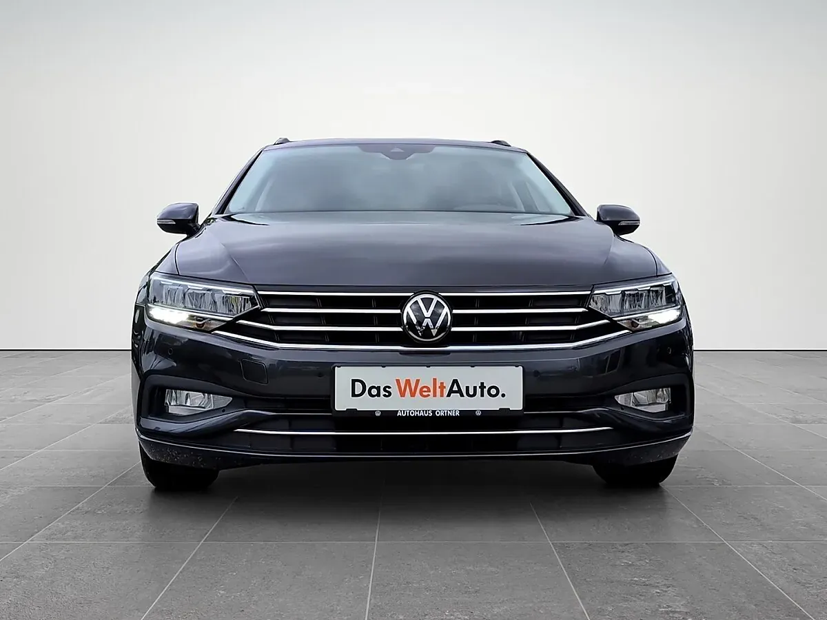 Volkswagen Passat 2022 photo 3