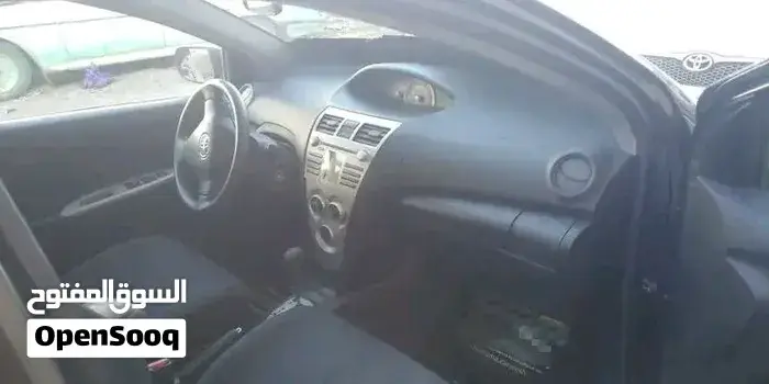 Toyota Yaris 2007 photo 2