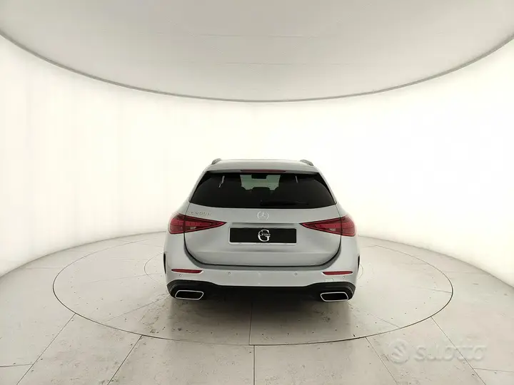 Mercedes-Benz C-Class 2024 photo 4