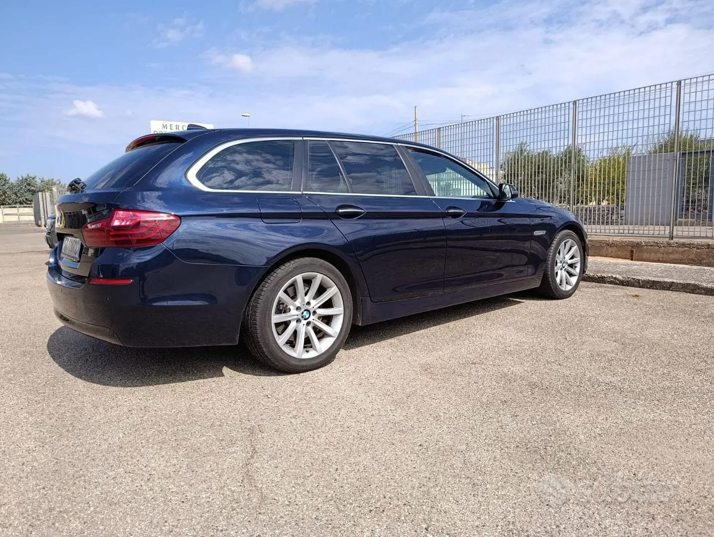 BMW 520 Touring 2014 photo 3