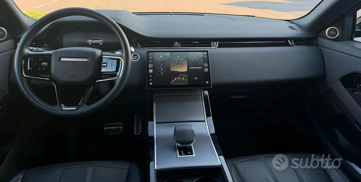 Land Rover Range Rover Evoque 2026 photo 5