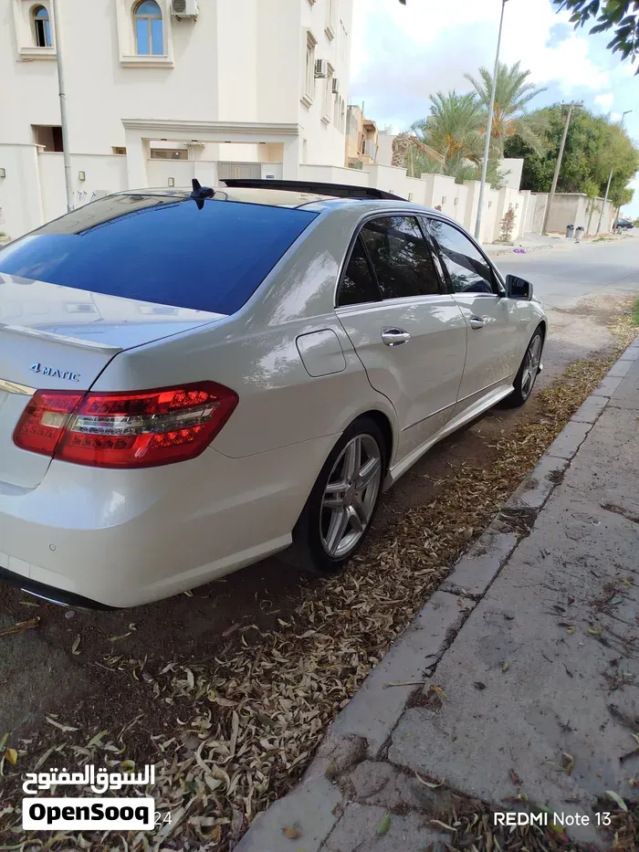 Mercedes-Benz E-Class 2013 photo 4