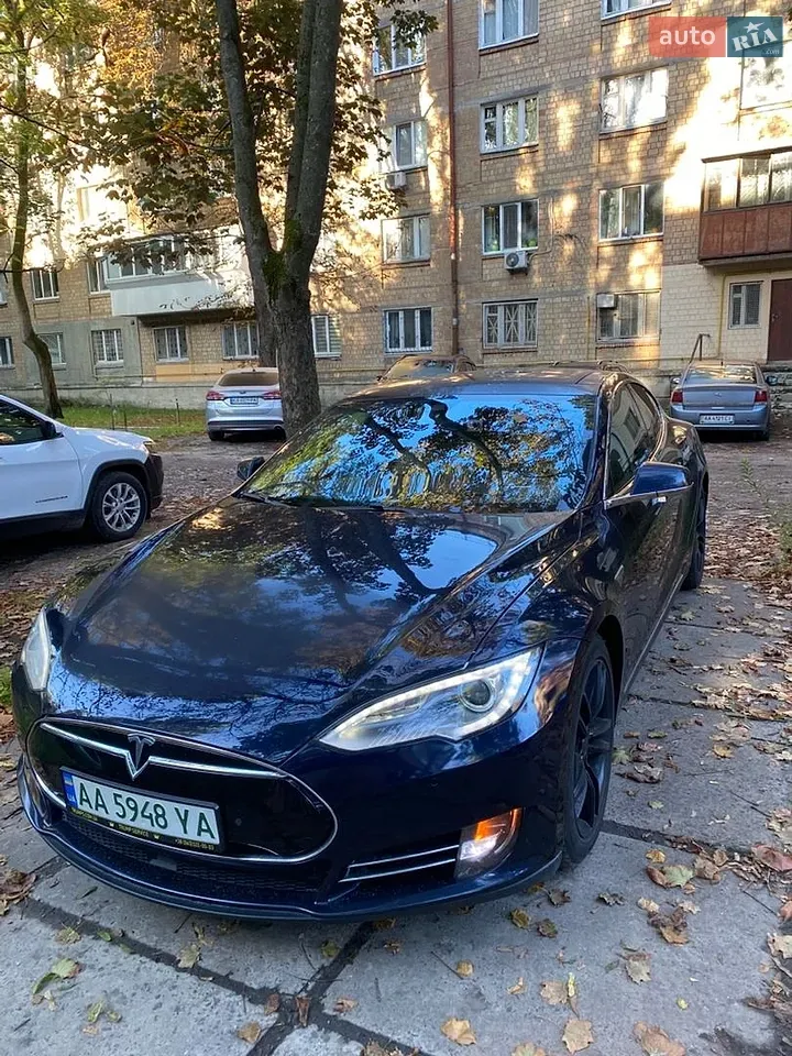 Tesla Model S