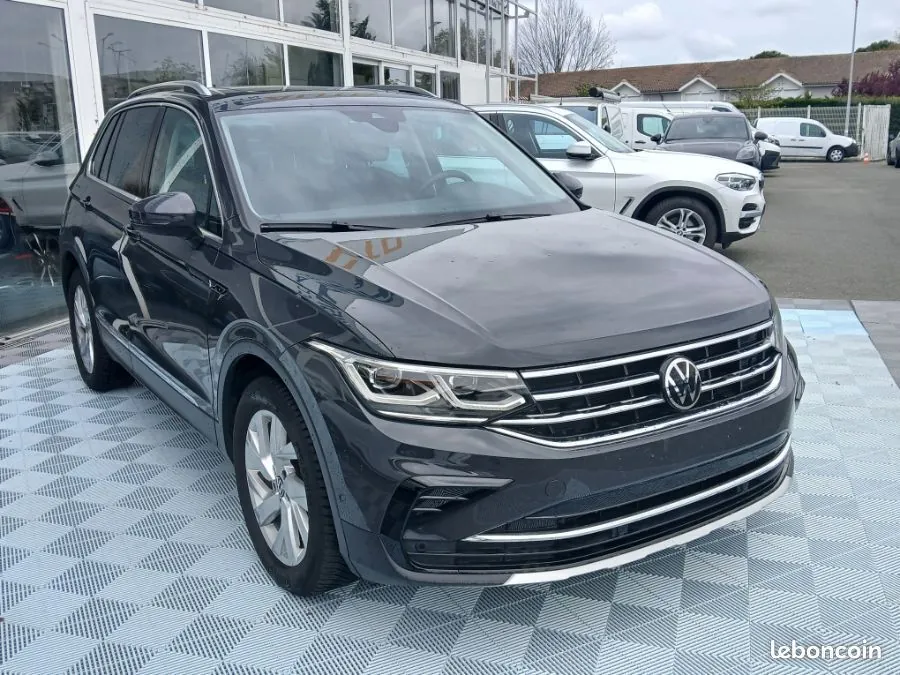 Volkswagen Tiguan 2022 photo 2