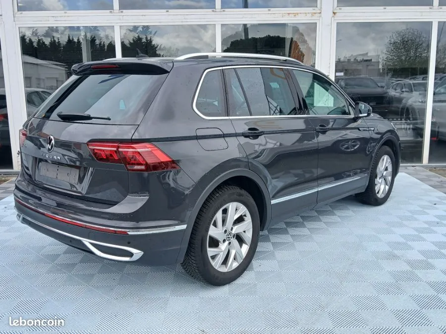 Volkswagen Tiguan 2022 photo 3