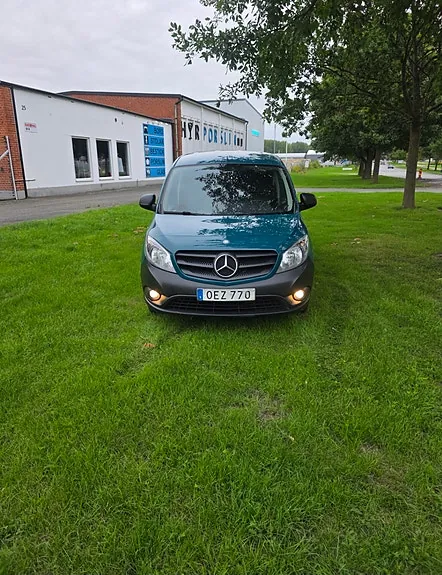 Mercedes-Benz Citan 109