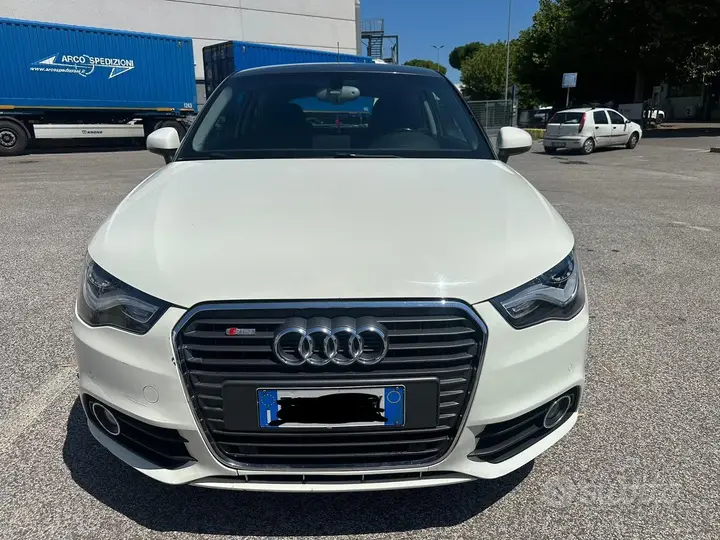 Audi A1 2011 photo 4