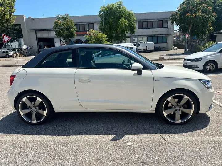Audi A1 2011 photo 5
