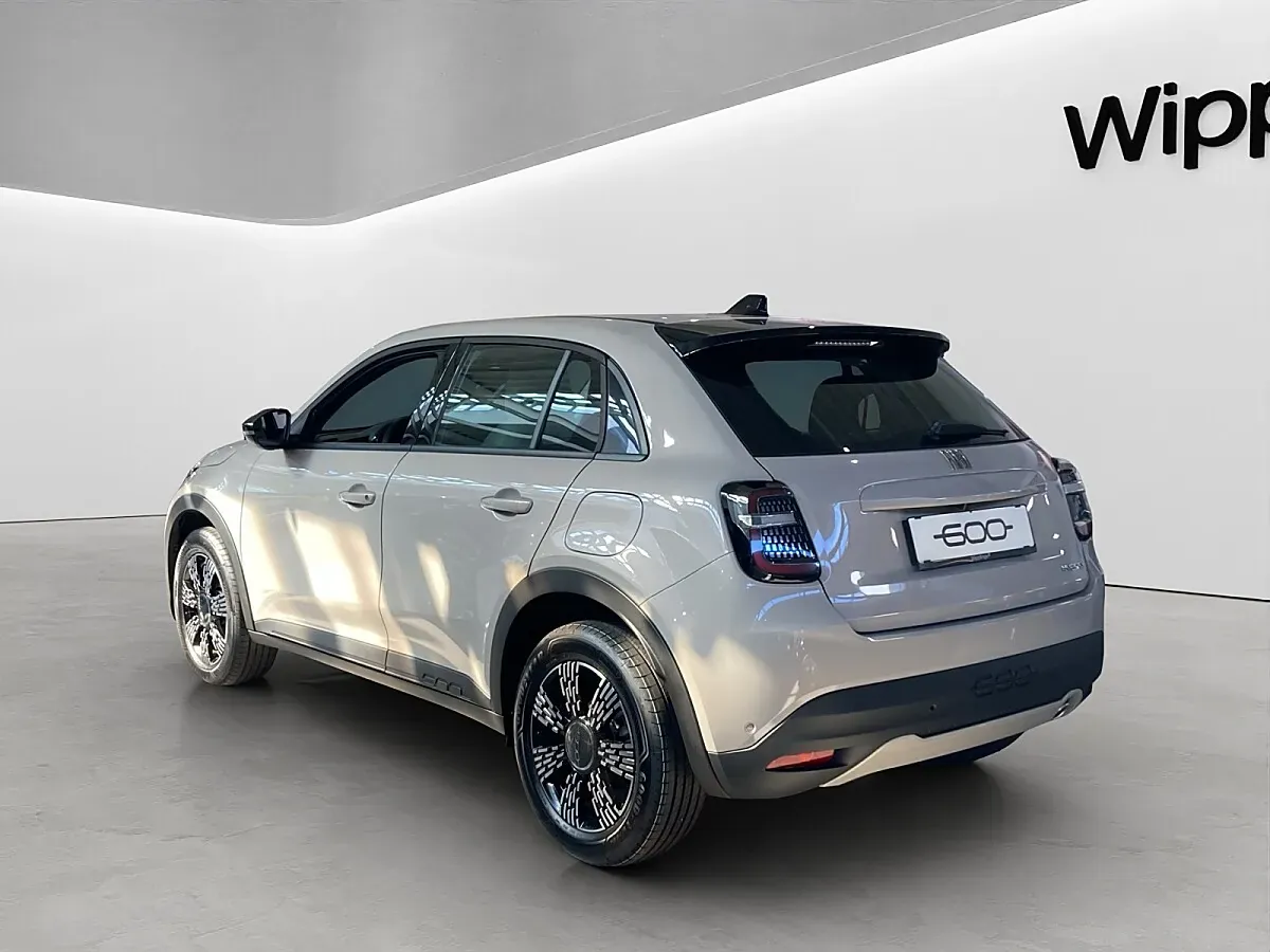 Fiat 600 Hybrid Icon 2026 photo 3