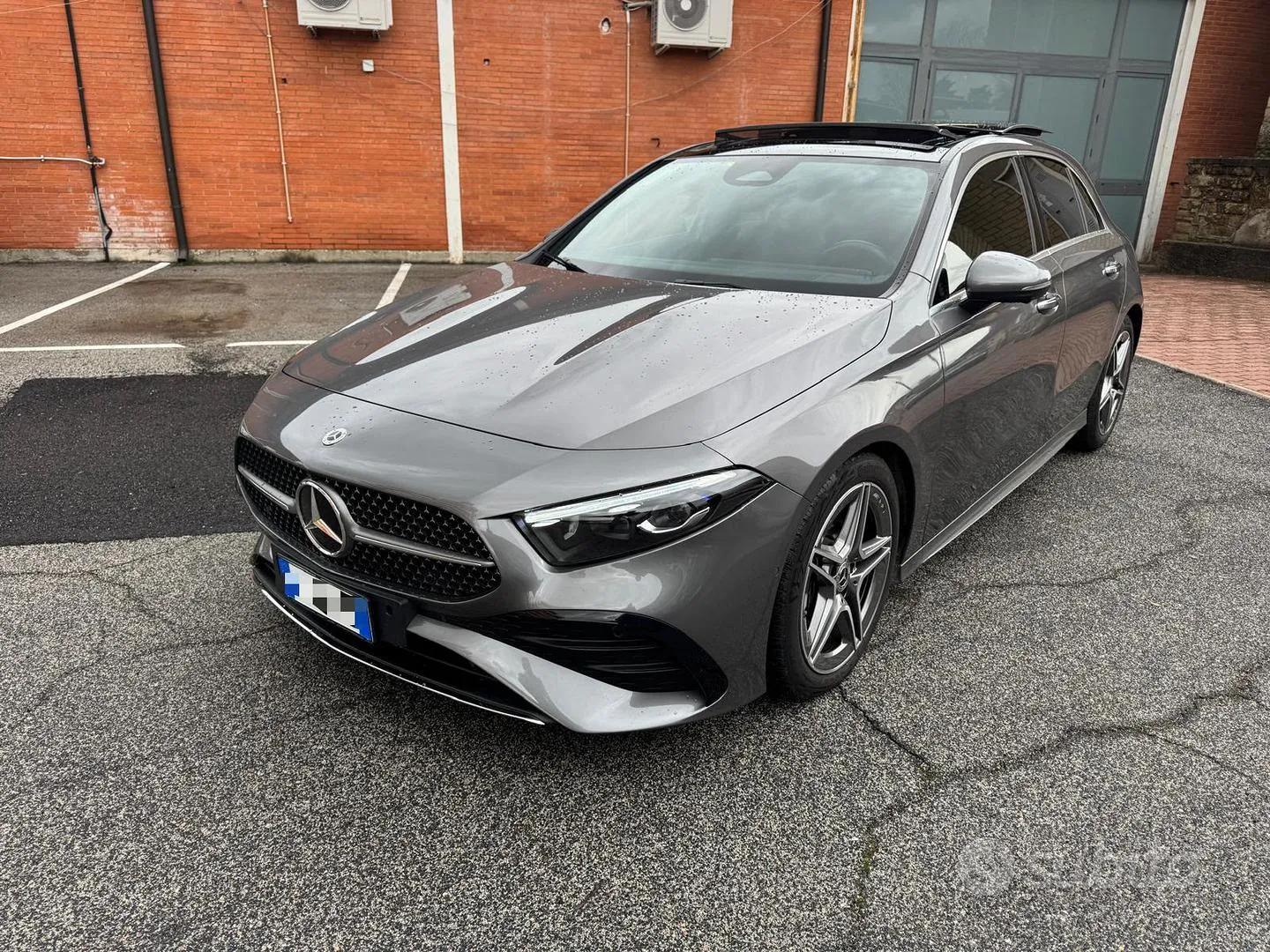 Mercedes-Benz A180