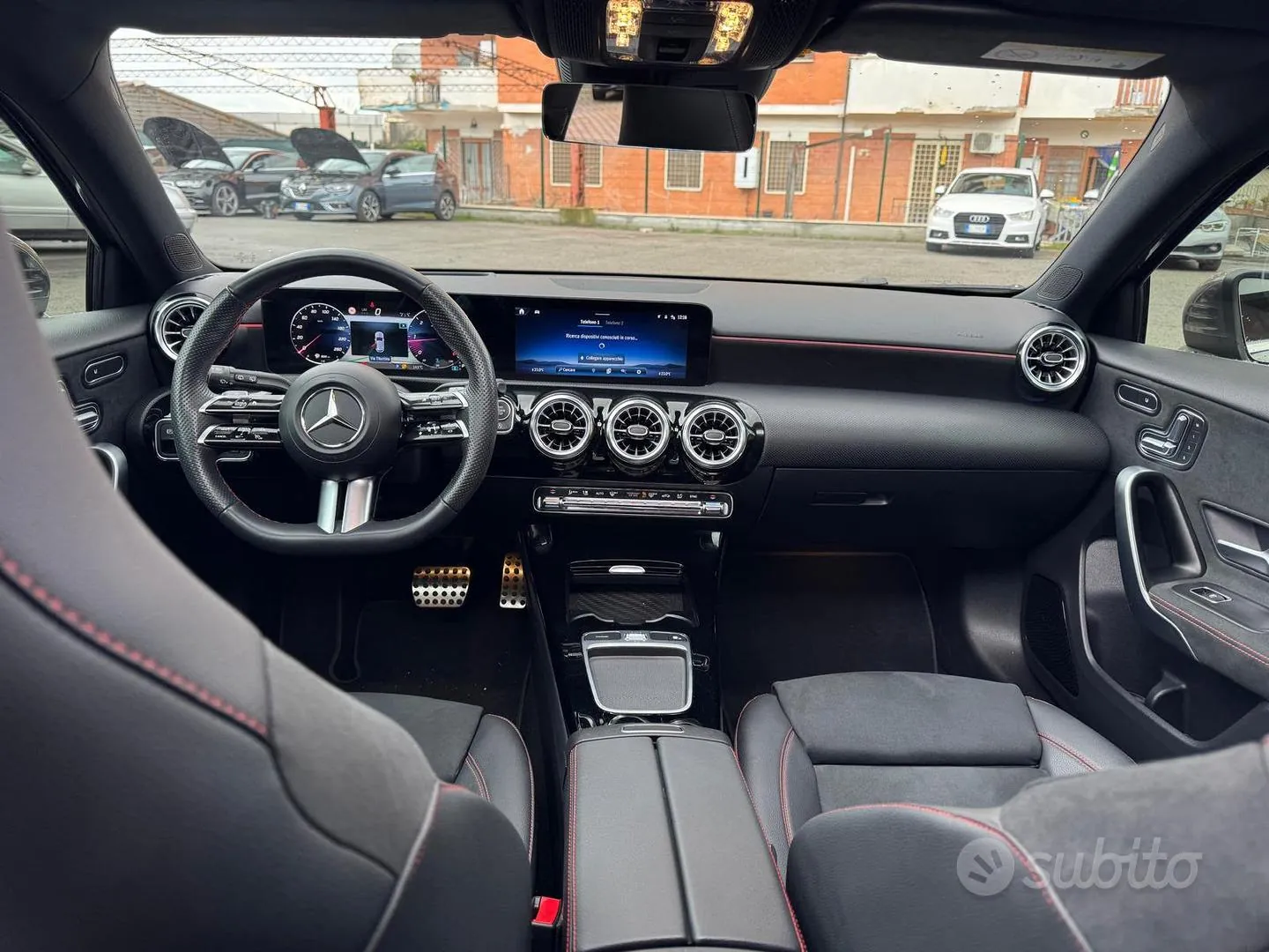 Mercedes-Benz A180 2024 photo 5
