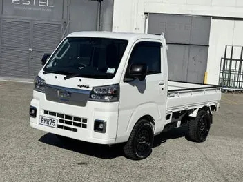 Daihatsu Hijet 2024 photo 5