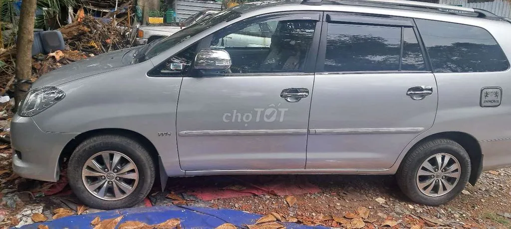 Toyota Innova 2008 photo 3