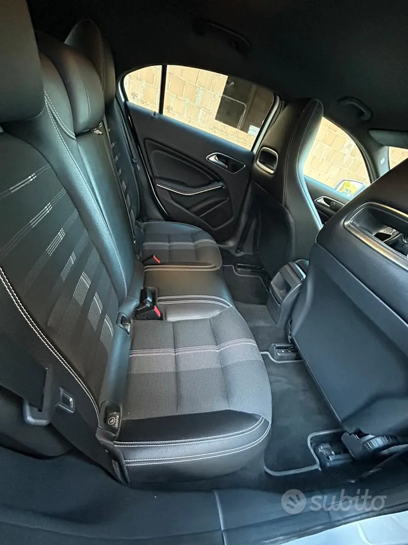 Mercedes-Benz A180 2017 photo 5