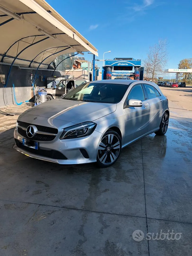 Mercedes-Benz A180 2017 photo 4