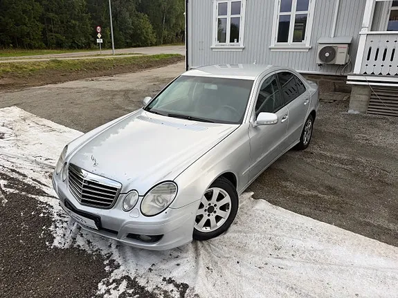 Mercedes-Benz E200 D 2008 photo 2