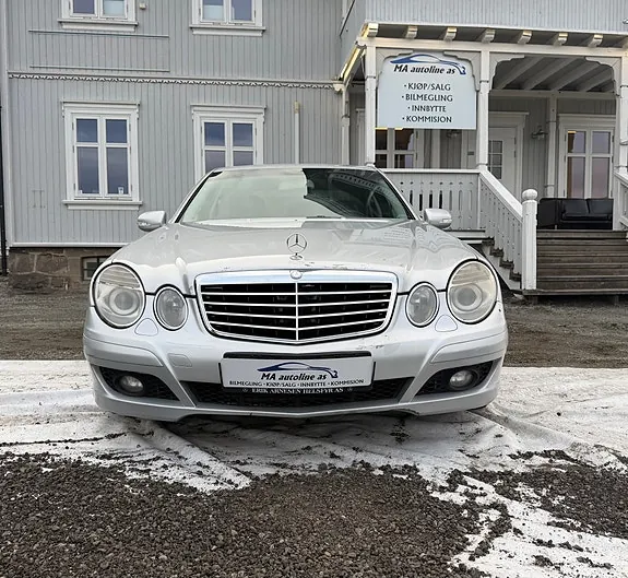 Mercedes-Benz E200 D 2008 photo 3