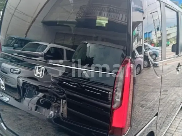 Honda N-Box 2024 photo 4