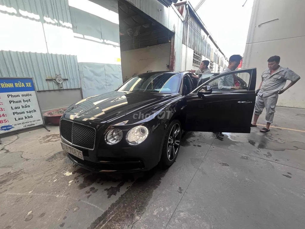 Bentley Flying Spur 2015 photo 4