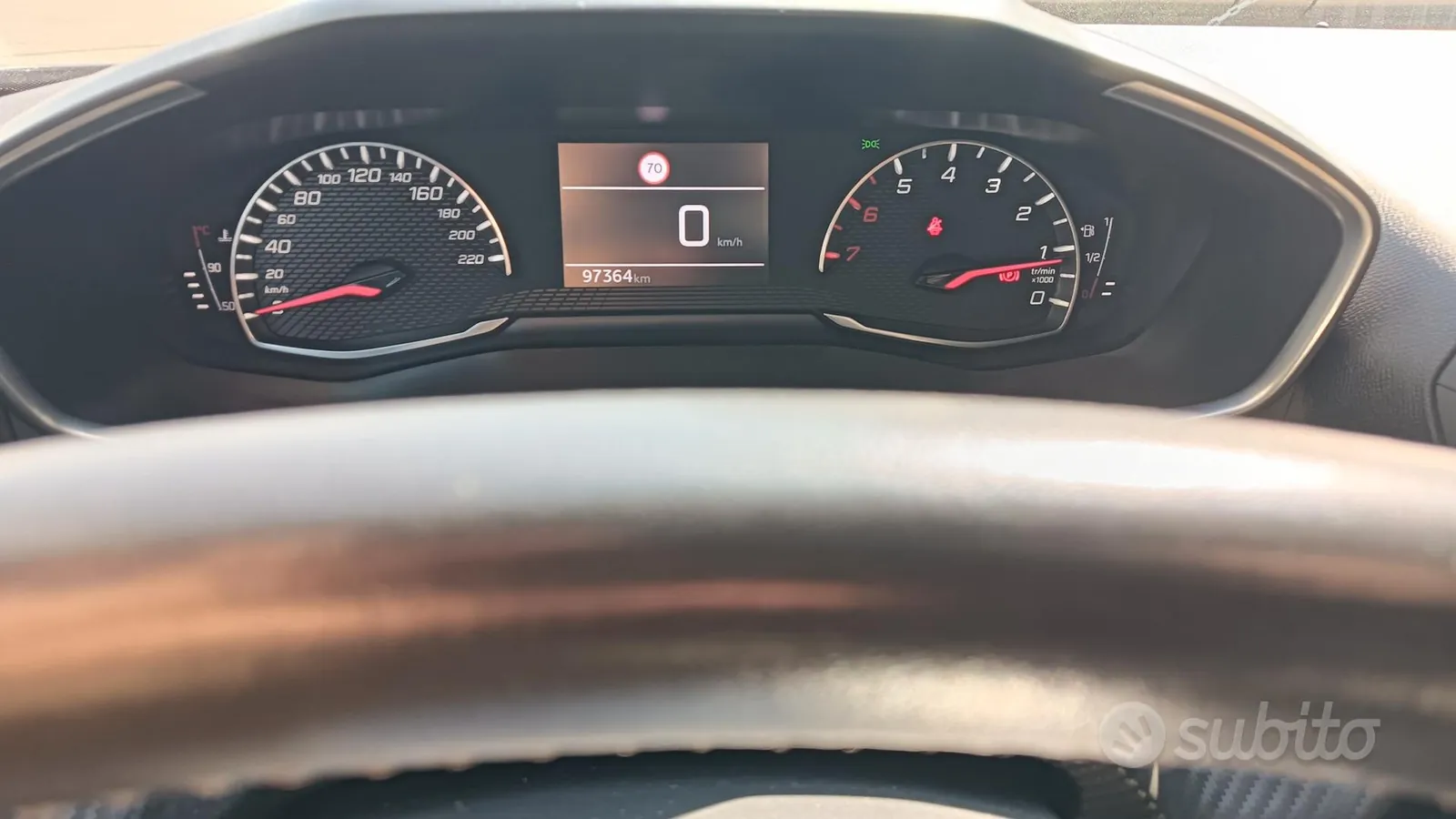 Peugeot 2008 2021 photo 3