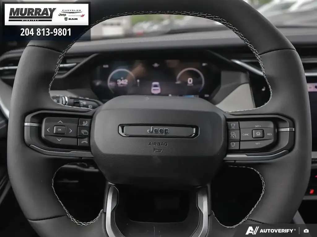 Jeep Cherokee 2026 photo 3