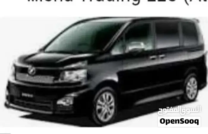 Toyota Voxy 2010 photo 2