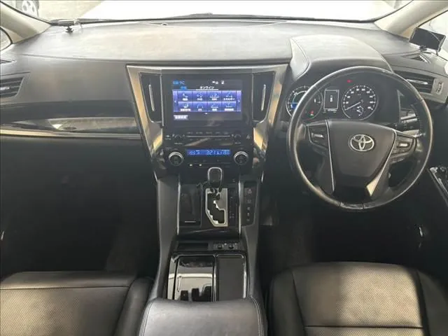 Toyota Alphard Hybrid 2018 photo 3