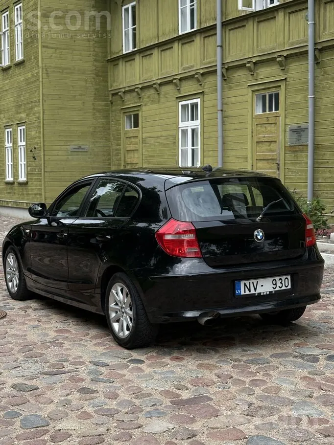 BMW 1 Series 2010 photo 4