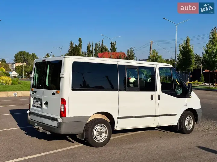 Ford Transit 2012 photo 4
