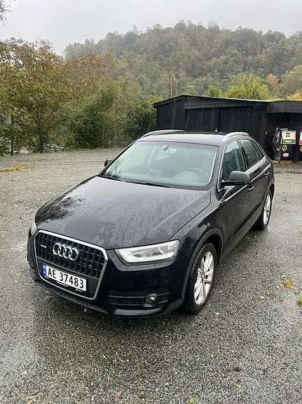 Audi Q3 2012 photo 2