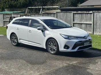 Toyota Avensis 2018 photo 3