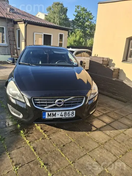 Volvo S60