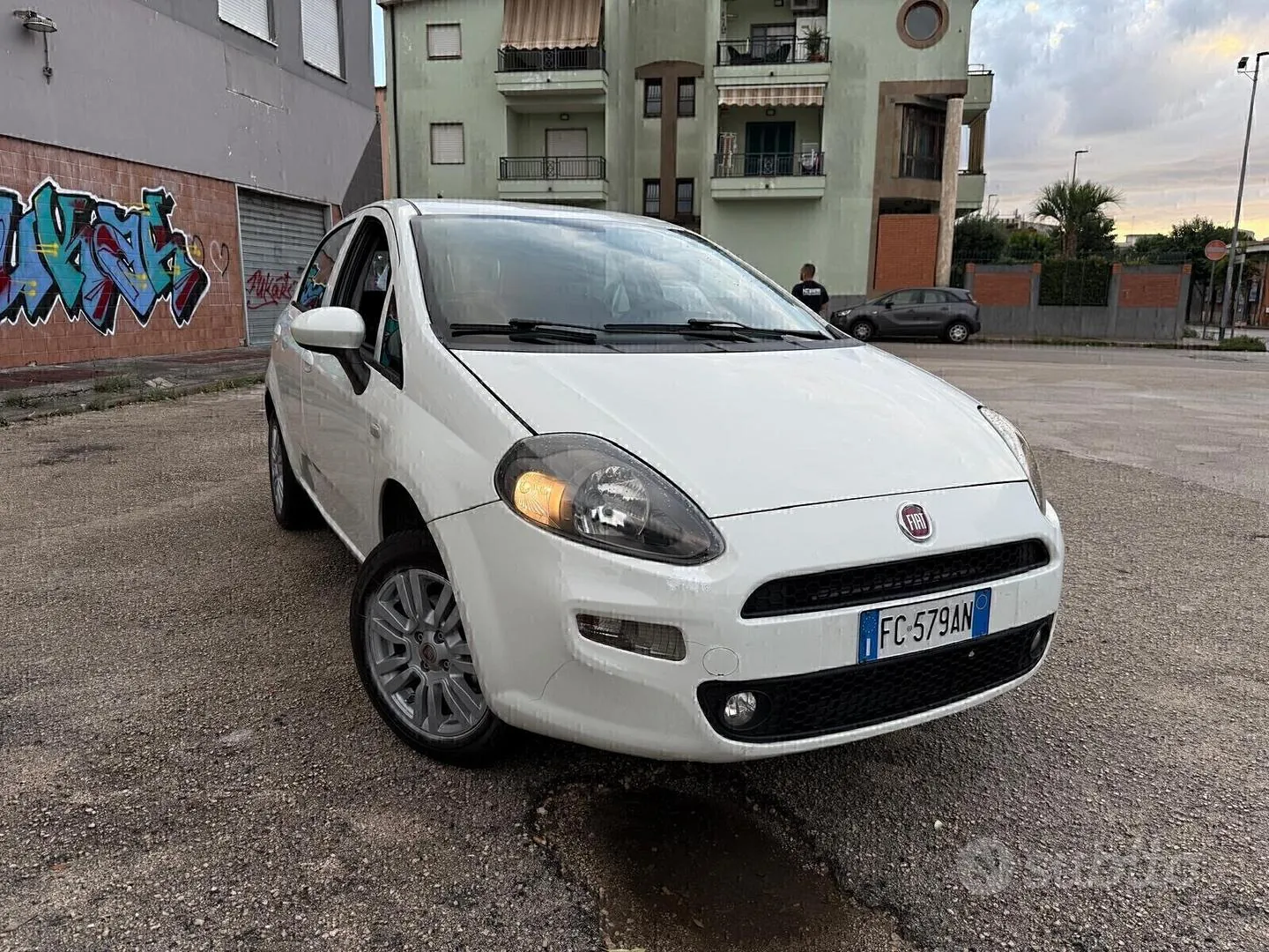 Fiat Punto 2016 photo 2