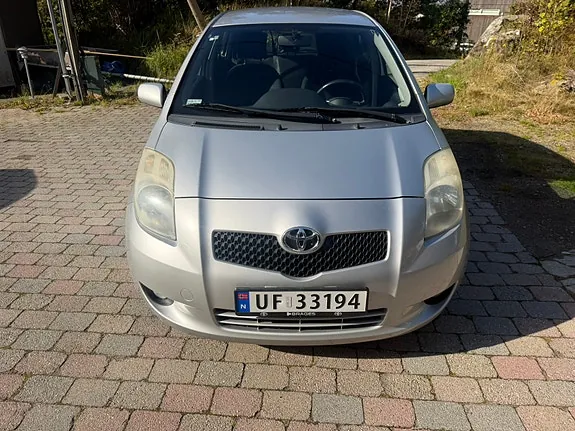 Toyota Yaris 2006 photo 3