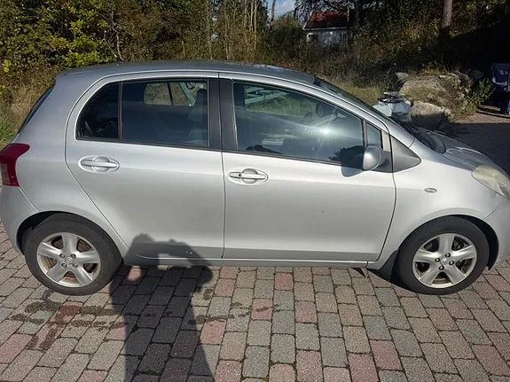 Toyota Yaris 2006 photo 4
