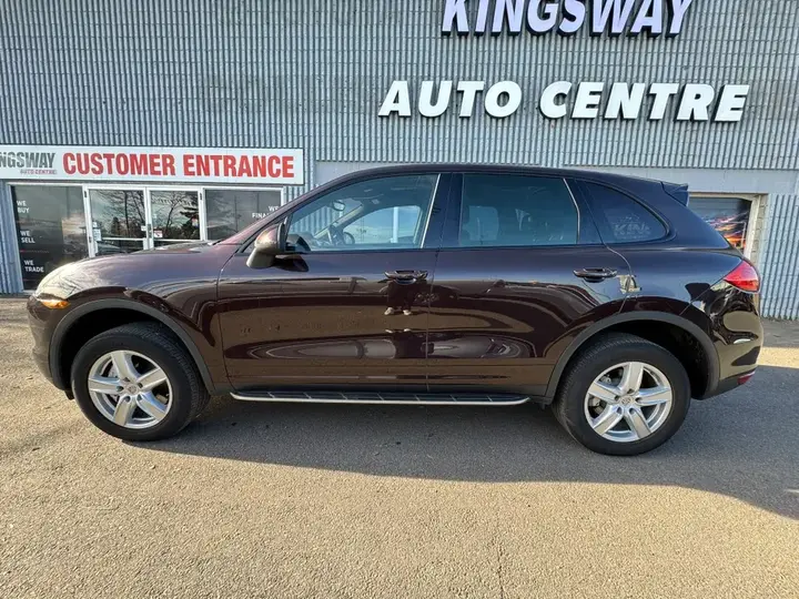 Porsche Cayenne 2014 photo 2