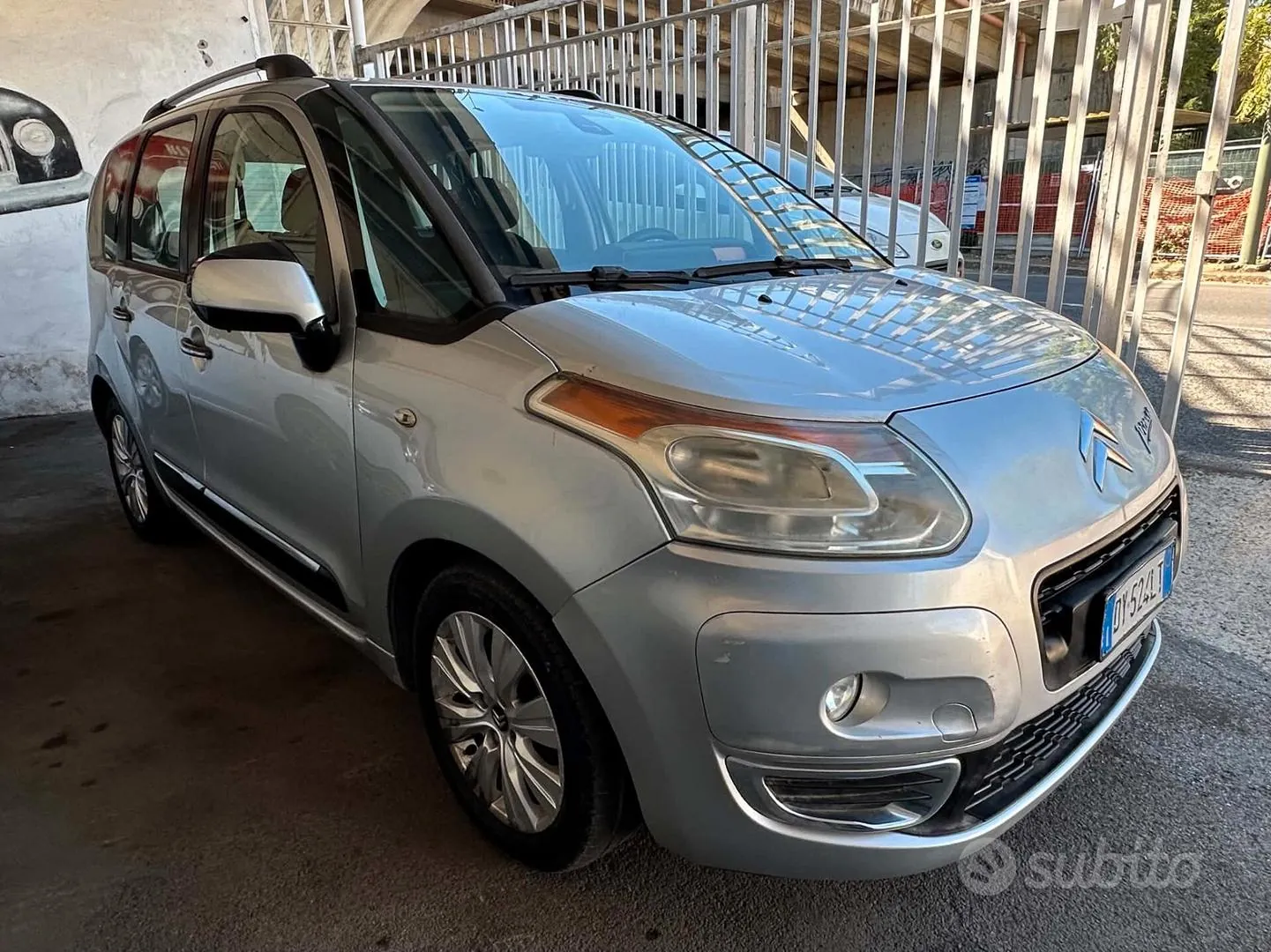 Citroen C3 Picasso 2009 photo 3