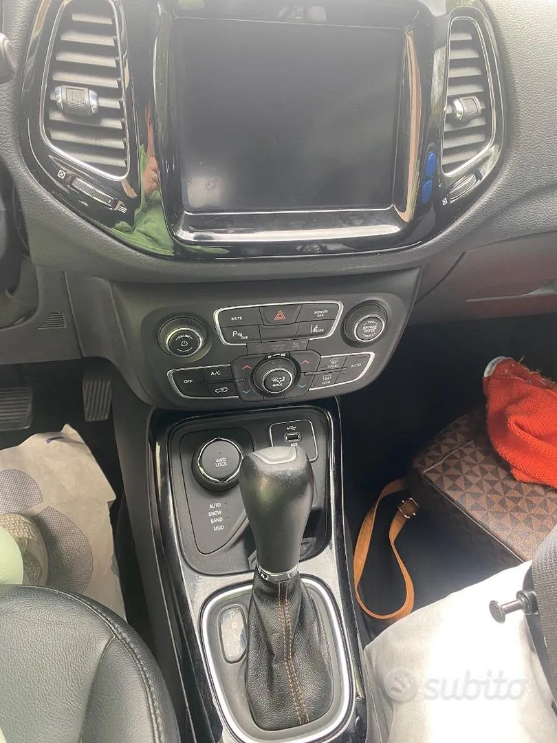 Jeep Compass 2017 photo 2