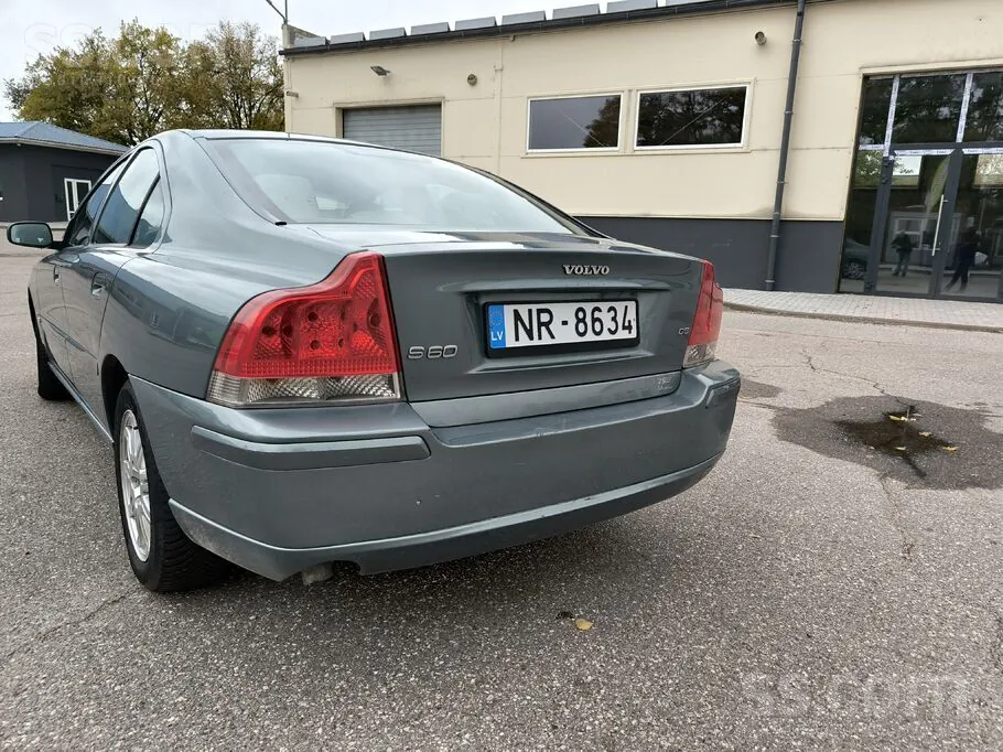 Volvo S60 2005 photo 5