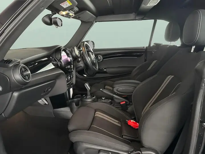 Mini Convertible 2022 photo 4