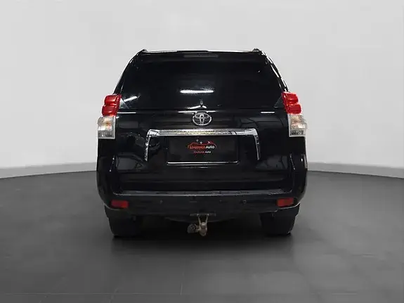 Toyota Land Cruiser 2011 photo 4
