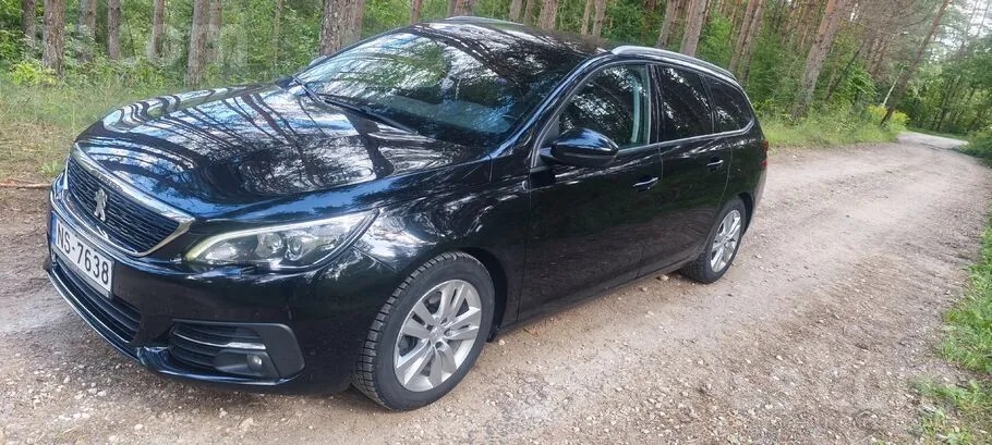 Peugeot 308 2018 photo 2