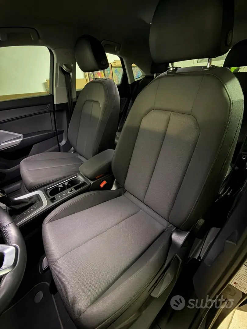 Audi Q3 2023 photo 5