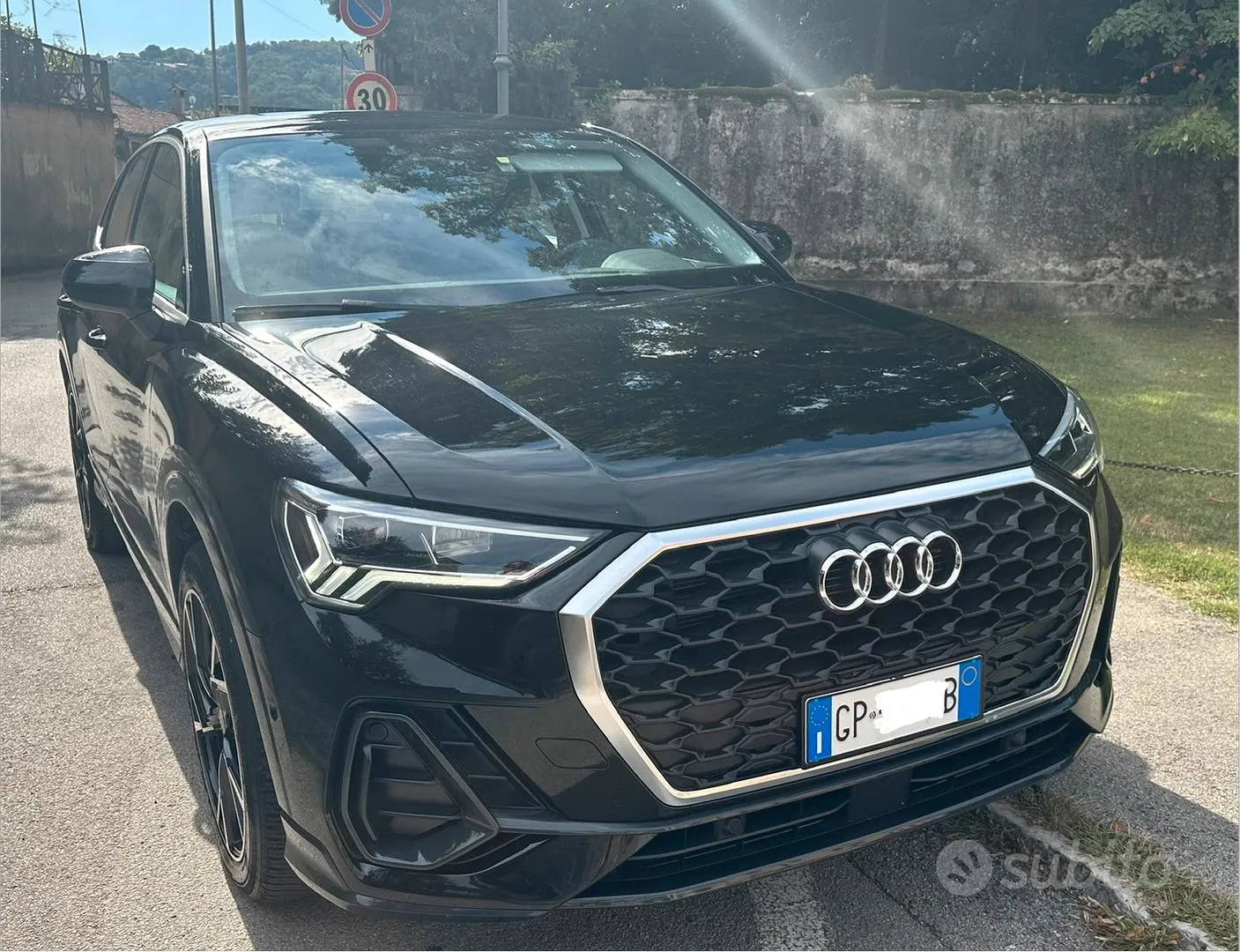 Audi Q3 2023 photo 2