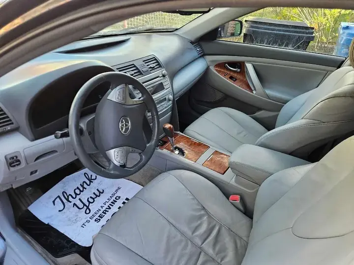Toyota Camry 2010 photo 4