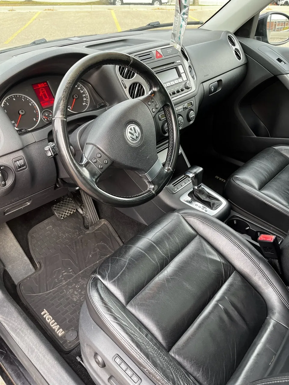 Volkswagen Tiguan 2009 photo 5