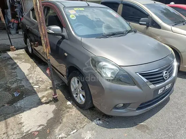 Nissan Almera
